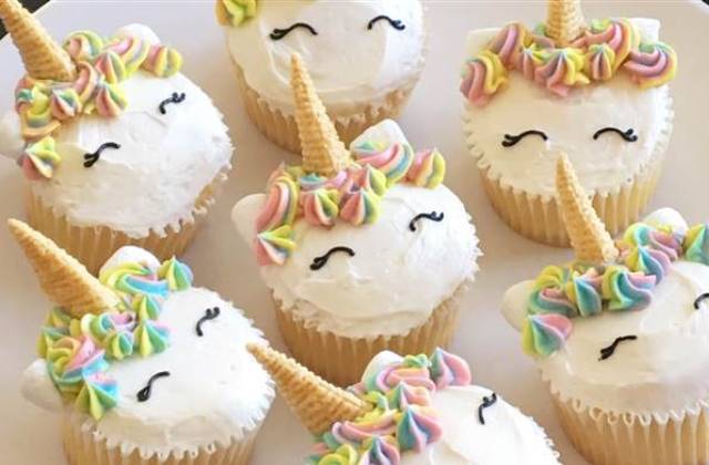 các loại bánh ngon cupcake